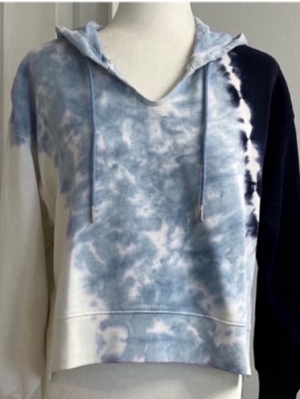 L*Space Tie-Dye Hoodie Blue/White Size SP